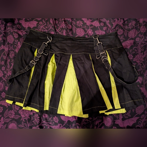 Current Mood 2x Plus Pleated Skirt - Picture 1 of 7